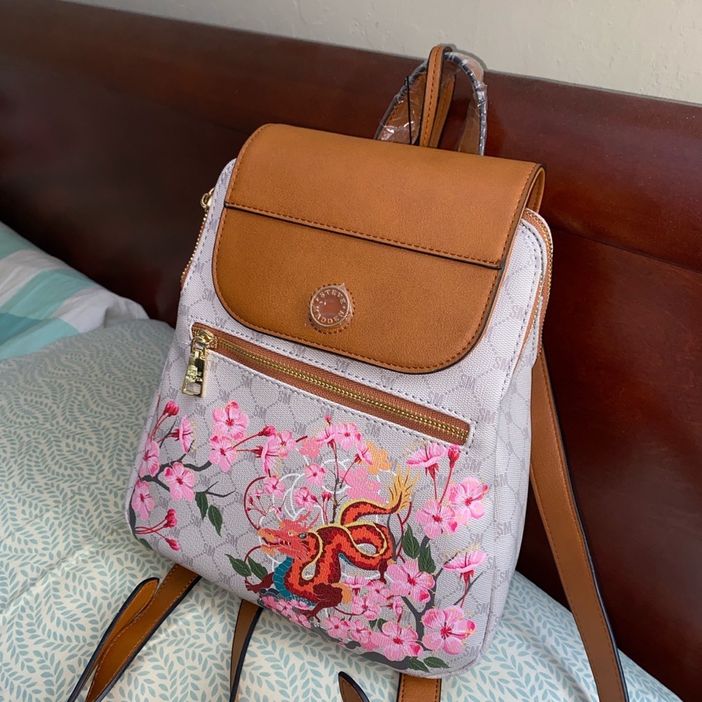 Steve Madden NWT Limited Edition Dragon Print Backpack